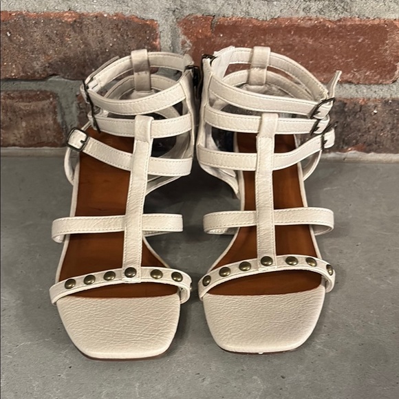 Maurices Cream Gladiator Sandals Flat Sole - Picture 3 of 11